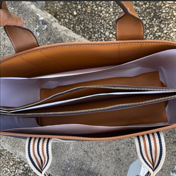 Brand new Tory Burch tote 👜 bag - Picture 6 of 7